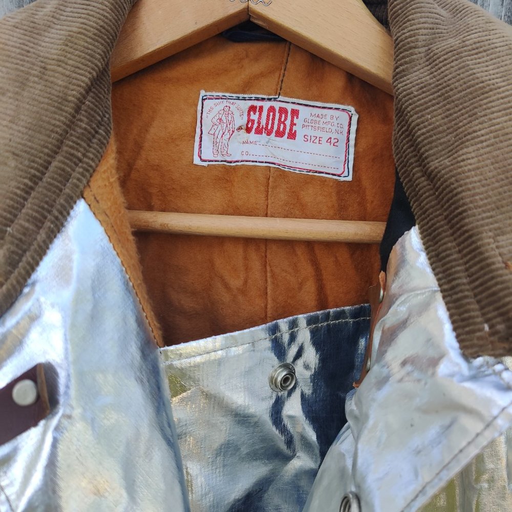 RARE 60s Vintage Silver Firefighter's Lined Parka | Size 42 | Made in USA - Picture 5 of 14